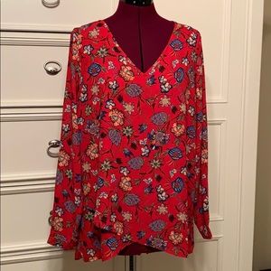 Chelsea & Theodore top, size Med